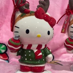 Hello Kitty Christmas Figurine